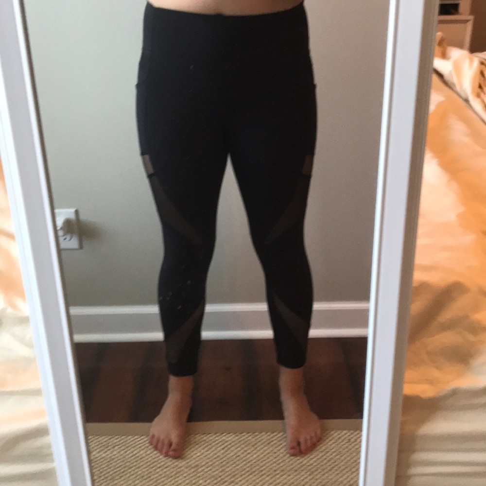 Lululemon crop leggings with mesh